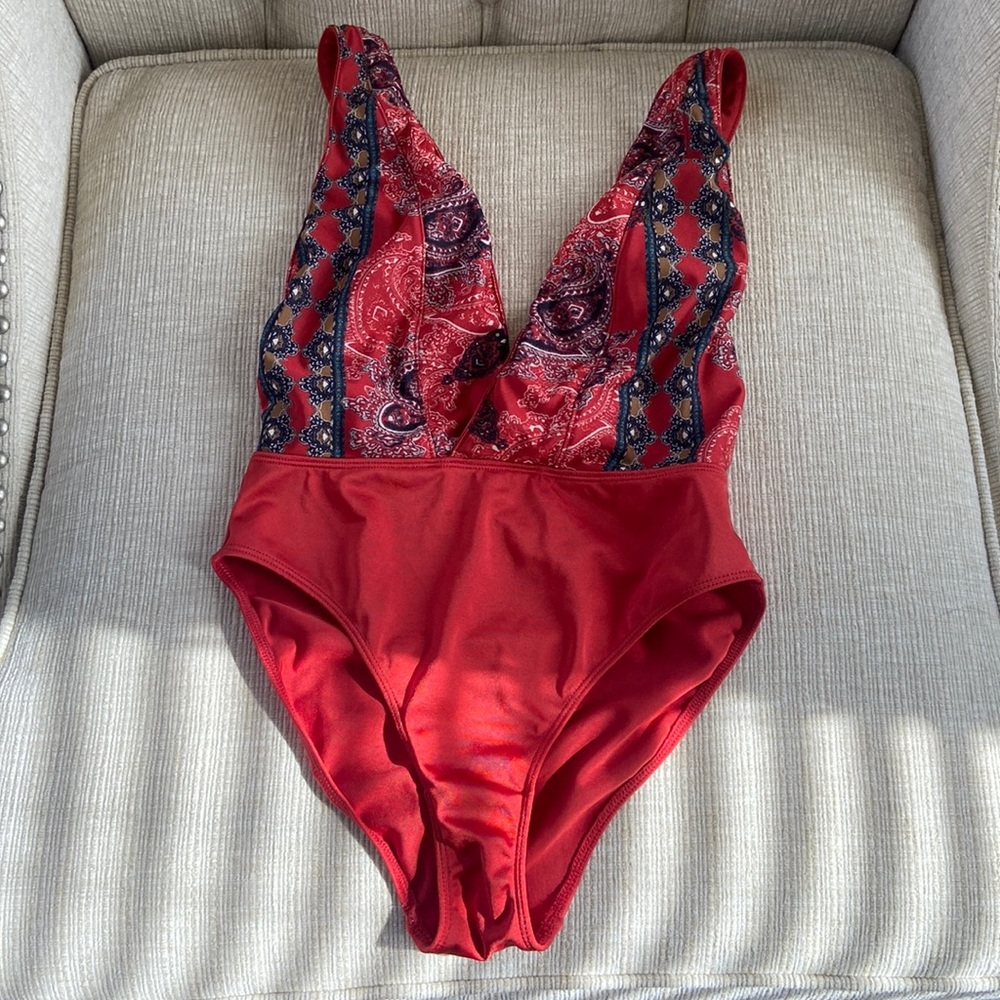 Bodysuit with deep V plunge adjustable straps low open back